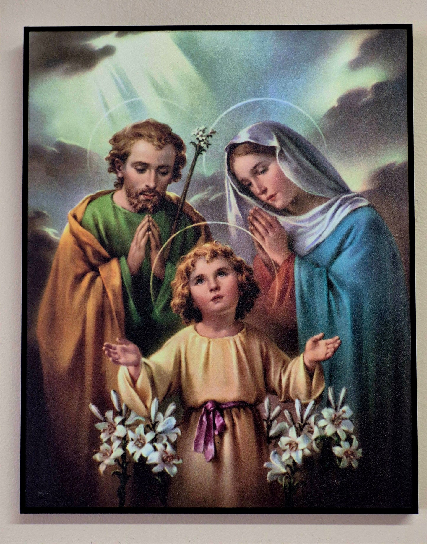 045L Holy Family