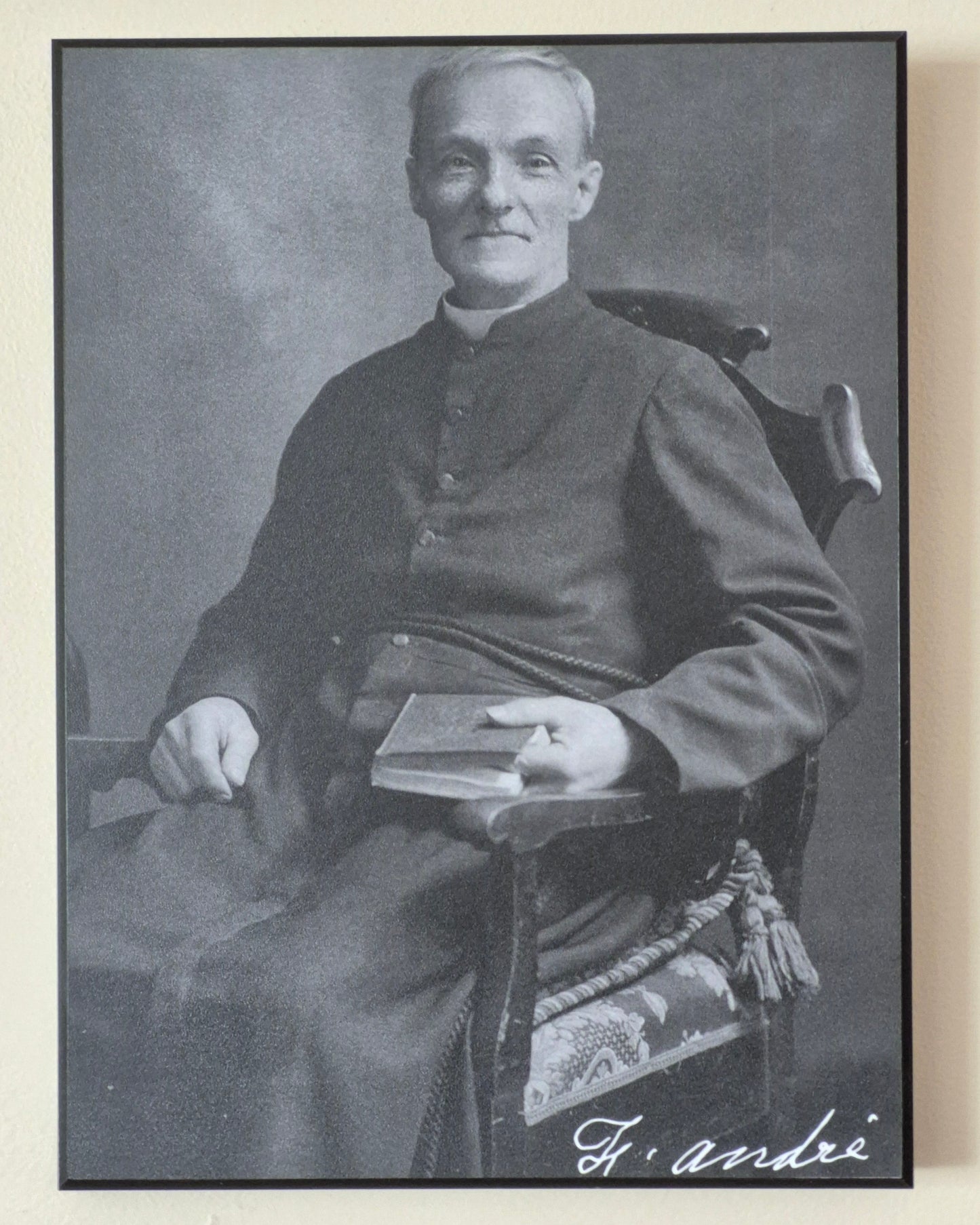 121LA Saint Brother Andre